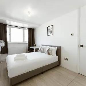 Guest house Stratford Cosy - 17