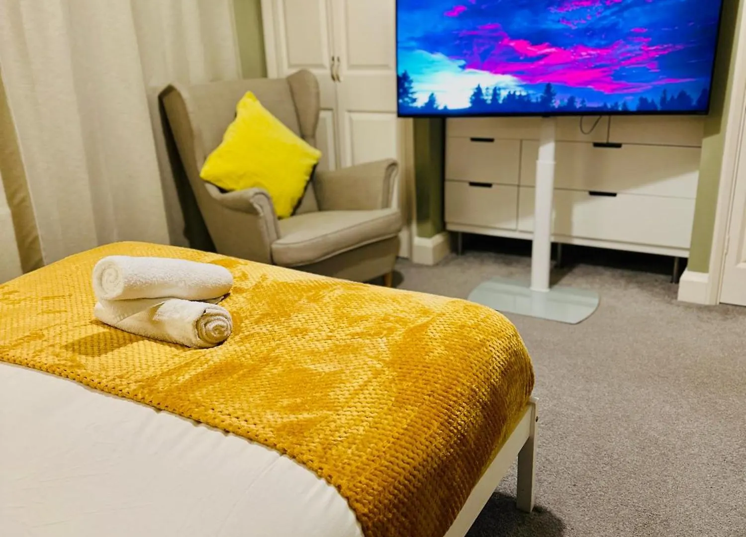 Opulent Marriott Hotel London